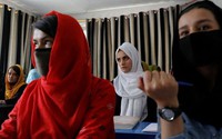 Một năm sau khi Taliban tiếp quản Afghanistan, cuộc sống của phụ nữ nơi đây ra sao?