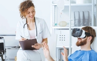 Đeo kính thực tế ảo có thể giúp bệnh nhân giảm đau khi phẫu thuật