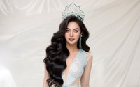 Nông Thúy Hằng xinh đẹp, lôi cuốn khi đội vương miện 3 tỷ đồng trước ngày thi Hoa hậu Hữu nghị Quốc tế 