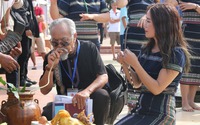 Tận mắt chứng kiến lễ mở cửa kho lúa, cúng chiêng... của đồng bào dân tộc Tây Nguyên