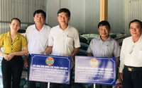 Bàn giao giống sầu riêng Monthong, phân bón trồng sầu riêng cho nông dân Đa Mi, tỉnh Bình Thuận