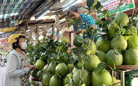 Bất ngờ giá hoa, trái cây, thực phẩm chay Rằm tháng Giêng tại TP.HCM
