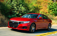 Vì sao doanh số của Honda Accord ế ẩm đến vậy?