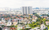 Người vay mua nhà vẫn "chóng mặt" vì lãi suất neo cao