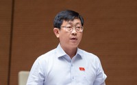Xót xa chuyện "anh hùng áo trắng" cứu bệnh nhân, hết dịch ngồi viết giải trình