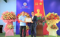 Công ty Điện lực Đắk Nông nhận bằng khen của Bảo hiểm xã hội Việt Nam