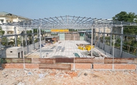 Quảng Ngãi phạt nặng, buộc doanh nghiệp tháo dỡ nhà xưởng xây “lụi” lấn đường, đất trái phép