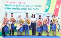 Phân bón Cà Mau trao 7 xe bán tải cho khách hàng xuất sắc