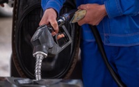 Giá xăng dầu hôm nay 2/6: Quay đầu tăng tốc