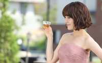Vợ thuê Osin xinh đẹp, sang chảnh, giá "trên trời", nửa đêm thức giấc tôi phát hiện sự thật kinh dị