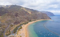 Bãi biển nhân tạo ở Châu Âu sử dụng hàng trăm nghìn tấn cát từ Sahara