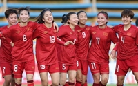 Huỳnh Như và đồng đội "gây sốt" tại Đức, CĐV ĐNÁ khen hết lời