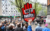 Clip: Người dân Thụy Điển biểu tình phản đối việc gia nhập NATO