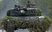 Trinh sát Nga phát hiện lính tăng Ukraine không điều khiển được xe tăng Leopard của Đức khiến bị rơi vào tay Nga