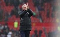 Giúp Crystal Palace “trả nợ” M.U, HLV Hodgson làm nên điều chưa từng có