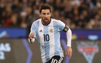 Messi tạo dấu ấn đặc biệt, Argentina đánh bại Peru