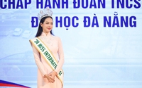 Miss International 2024 Thanh Thuỷ diện áo dài duyên dáng, được fan vây kín khi về thăm trường ở Đà Nẵng