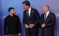 Tổng thư ký NATO yêu cầu ông Zelensky ngừng chỉ trích ông Scholz