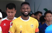 Tin tối (9/12): HLV Kim Sang-sik "bỏ quên" tiền đạo nhập tịch ghi 219 bàn tại V.League