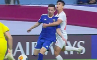Vì sao cầu thủ Việt Nam hay phải nhận thẻ đỏ khi ra sân chơi quốc tế?