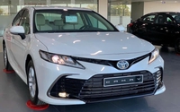 Giá xe Toyota Camry lăn bánh tháng 5/2024: Giảm không "phanh" dù vẫn bán chạy