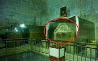 Bảo vật nào trong lăng mộ Càn Long khiến 4 kẻ “sở hữu” chết thảm khốc