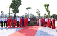 Quận Long Biên gắn biển “Vườn hoa hồ phường Thượng Thanh”