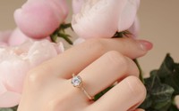 Huy Thanh Jewelry - Địa chỉ mua nhẫn cầu hôn uy tín, chất lượng