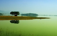 Cách sân bay Nội Bài 10km, một nơi ở Vĩnh Phúc có một hồ nước đẹp như phim, xưa vốn là thung lũng khô cằn