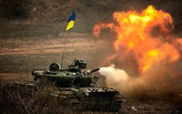 Nga đang chiếm được số lượng lãnh thổ lớn nhất khi Ukraine tuyệt vọng chờ vũ khí Mỹ