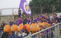 CĐV mang dàn trống "khủng" tới sân Vinh, Hà Nội FC vẫn ngậm ngùi chia điểm