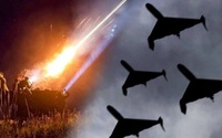 Ukraine tấn công quy mô lớn vào lãnh thổ Nga; Moscow giáng đòn sấm sét vào căn cứ không quân của Kiev