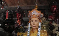 Một thiền sư người Việt nổi tiếng quê Quốc Oai với ba quyền lực tối cao, mở đầu môn phái Mật tông của đạo Phật