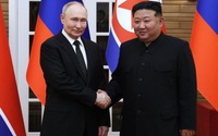 Hàn Quốc cảnh báo Nga không vượt 'lằn ranh đỏ'; Triều Tiên báo động Mỹ về 'chiến tranh thế giới' vì Ukraine