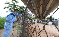 Đóng và hàn gắn hàng loạt đoạn rào chắn bị hư hỏng, phá hoại trên cao tốc Hà Nội - Lào Cai