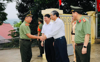 Thứ trưởng Bộ Công an, Thượng tướng Trận Quốc Tỏ và đoàn công tác làm việc tại Lào Cai
