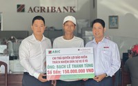 Bảo hiểm xe cơ giới: Bảo hiểm Agribank chi trả quyền lợi bảo hiểm hàng trăm triệu đồng cho các khách hàng tại Hậu Giang
