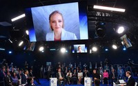 Con gái ông Putin hiếm hoi xuất hiện tại diễn đàn kinh tế St. Petersburg