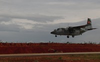 Chuyến bay quân sự đầu tiên hạ cánh xuống sân bay Phan Thiết, tỉnh Bình Thuận