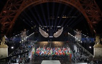 Chùm ảnh lễ khai mạc Olympic 2024: Ấn tượng và hoành tráng