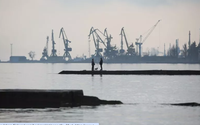 Nga bất ngờ rút hết tàu chiến khỏi Biển Azov