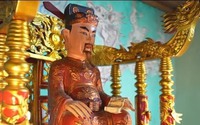 Vị quan hai lần dâng khải khuyên chúa Trịnh sửa đức, được sử gia Phan Huy Chú hết lời ca ngợi