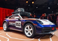 Cận cảnh Porsche 911 Dakar bản cao cấp nhất