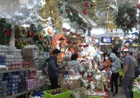 "Chợ Noel Sài Gòn" náo nhiệt trước mùa Giáng sinh
