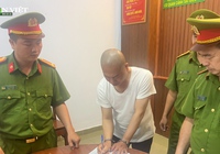 Clip: Công an đọc lệnh khởi tố, tạm giam người tự xưng “đại đức Thích Tâm Phúc”