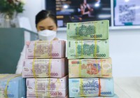 Lãi suất tiết kiệm cao nhất 9,3%/năm, "hé mở" về đỉnh của giá vàng năm 2023