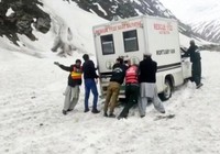 Clip: Thủ tướng Pakistan kêu gọi hỗ trợ sau trận lở tuyết khiến 11 người thiệt mạng