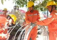 Điện lực Hà Nội nêu lý do "khó đỡ" về lịch cắt điện hàng loạt ở các quận, huyện