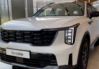 Ảnh thực tế KIA Sorento 2024 đã về đại lý, thay đổi những gì?