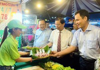 26 gian hàng tham gia phiên chợ đêm ở Khánh Hòa